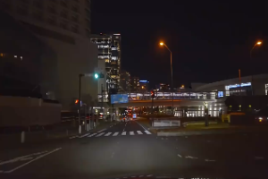 日本街头夜间开车视频素材